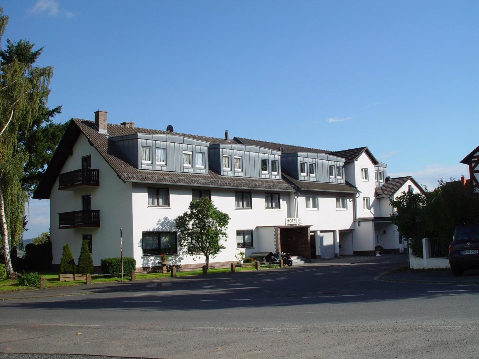 ホテル Zur Burgruine Frauenberg Ebsdorfergrund エクステリア 写真